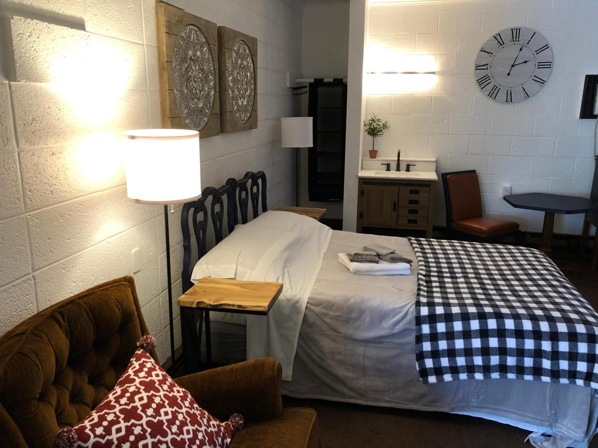 Rolling Hills Motel Wantage エクステリア 写真